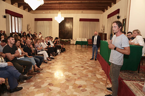Confrenza-stampa-di-presentazione-Squisito-Verona