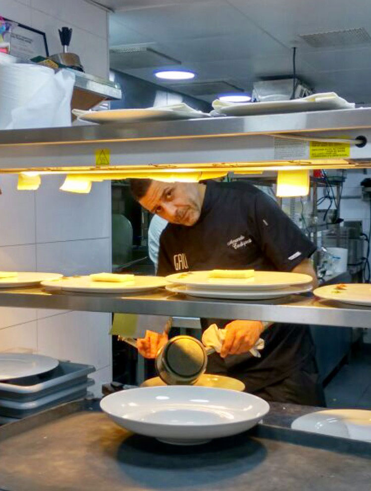 chef Armando Codispoti in cucina