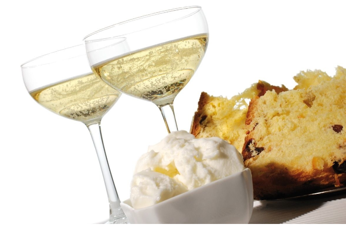 Scopri i vini dolci per le feste e gli abbinamenti gastronomici giusti