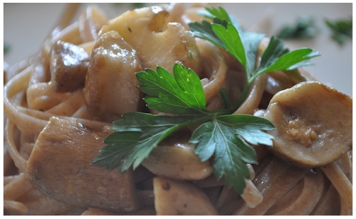 Straccetti di castagne con ragu’ di funghi