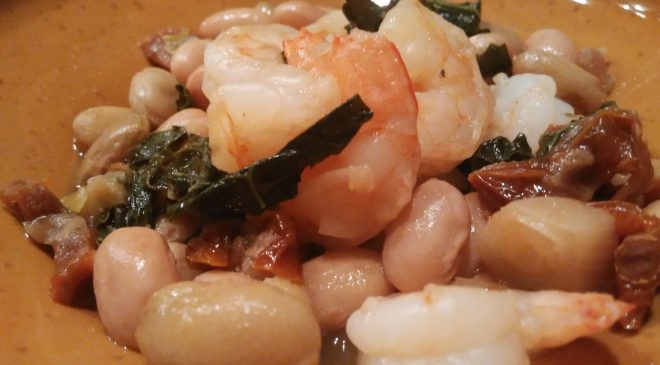 Fagioli e verdure in riva al mare