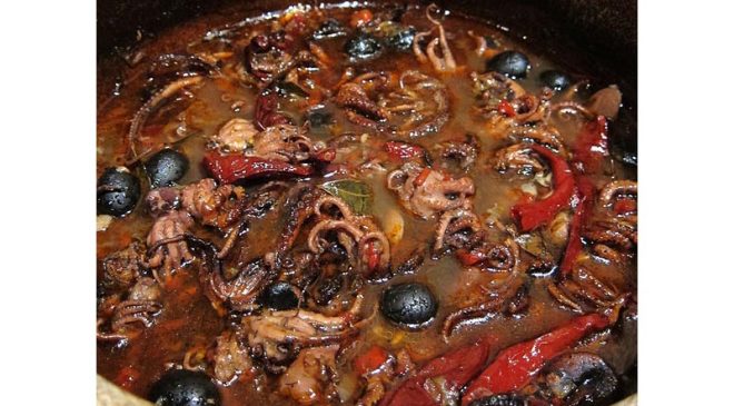 Stuffat Tal-Qarnit (Octopus Stew) Stuffat Tal-Qarnit (Octopus Stew)