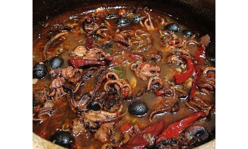 Stuffat Tal-Qarnit (Octopus Stew)