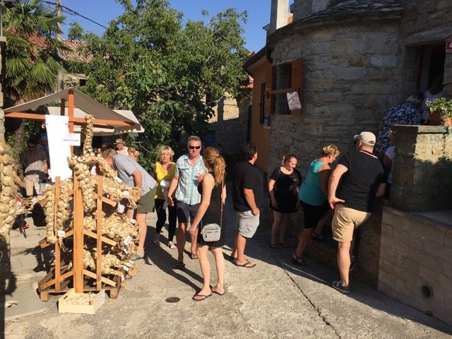 Festa del Vino e del Aglio a Nova Vas Slovenia 14-15 luglio