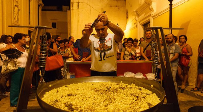 Orecchiette nelle ‘nchiosce a Grottaglie 6 e 7 agosto Orecchiette nelle ‘nchiosce a Grottaglie 6 e 7 agosto