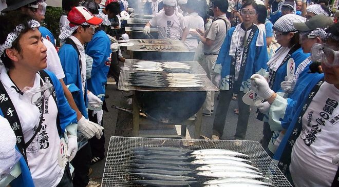 Sanma Festival di Meguro a Tokyo per celebrare l’arrivo dell’autunno Sanma Festival di Meguro a Tokyo per celebrare l’arrivo dell’autunno
