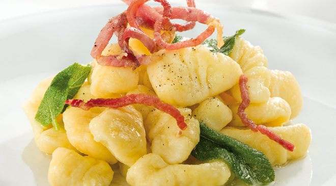 Gnocchi di patate con Prosciutto di Parma croccante e salvia