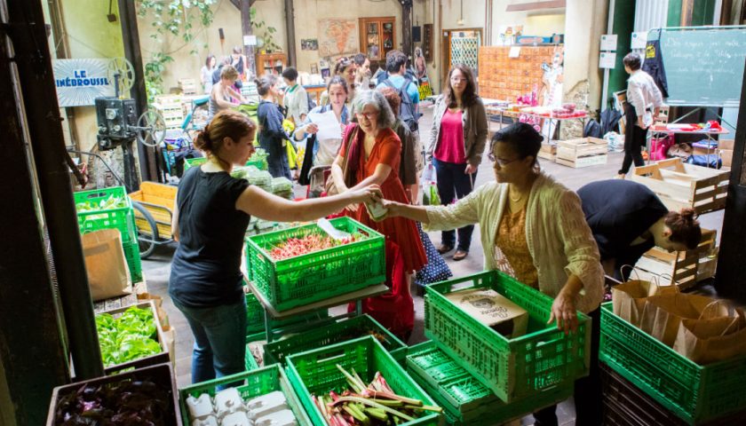 Festa di apertura dell’Alveare Base con aperitivo e spesa a Km 0