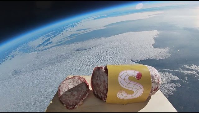 Gagarin è il primo salame lanciato nello spazio Gagarin è il primo salame lanciato nello spazio