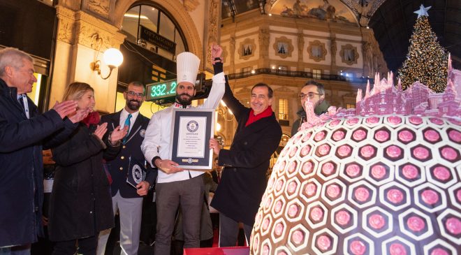 A Milano il Panettone da Guiness