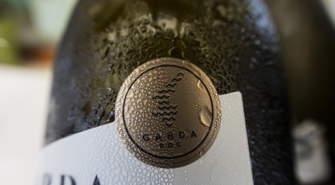 LE BOLLICINE GARDA DOC OFFICIAL WINE DI VINITALY AND THE CITY