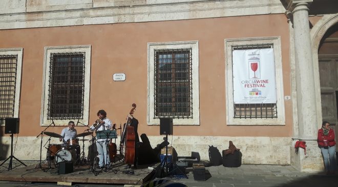 Orcia Wine Festival: dal 25 aprile si celebra la “Francigena di Vino” Orcia Wine Festival: dal 25 aprile si celebra la “Francigena di Vino”