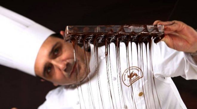 COPPA DELLA PERUGINA. IL CIOCCOLATO CELEBRA LA STORICA MANIFESTAZIONE AUTOMOBILISTICA COPPA DELLA PERUGINA. IL CIOCCOLATO CELEBRA LA STORICA MANIFESTAZIONE AUTOMOBILISTICA
