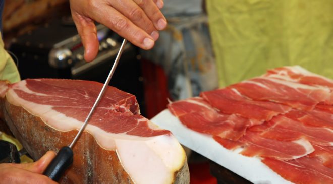 Prosciutto di San Daniele DOP: inizia il conto alla rovescia per la 35esima edizione di “Aria di Festa” Prosciutto di San Daniele DOP: inizia il conto alla rovescia per la 35esima edizione di “Aria di Festa”