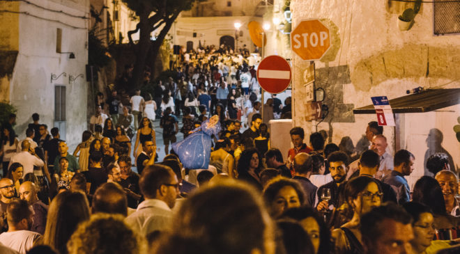 Vino è Musica: in Puglia è festa di sapori, di ceramiche e musica Vino è Musica: in Puglia è festa di sapori, di ceramiche e musica