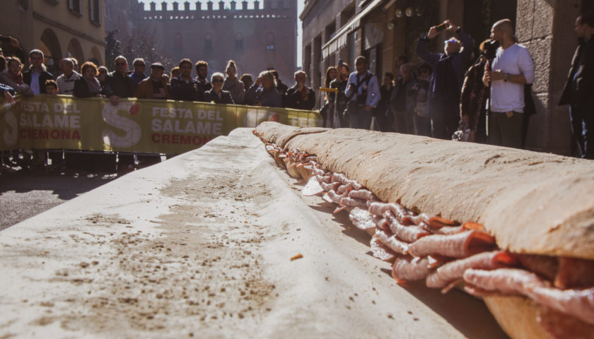 Un panino da 10 metri per la terza Festa del Salame