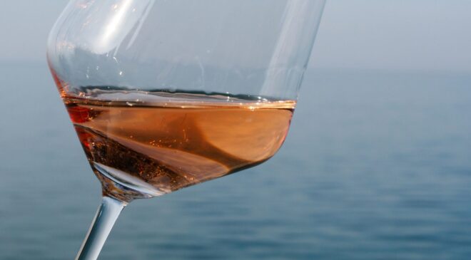 Chiaretto Bardolino: San Valentino si tinge di rosa sul Lago di Garda e a Verona Chiaretto Bardolino: San Valentino si tinge di rosa sul Lago di Garda e a Verona