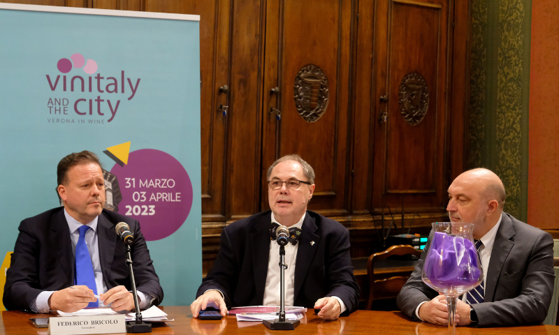 Vinitaly: 50 eventi tra arte, cultura, degustazioni, masterclass e wine talk