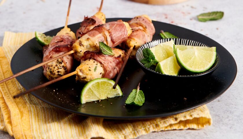 Kefta di pollo con pancetta tesa stufata