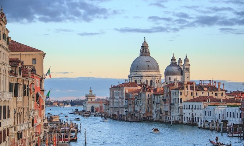 A Venezia Back To The Wine