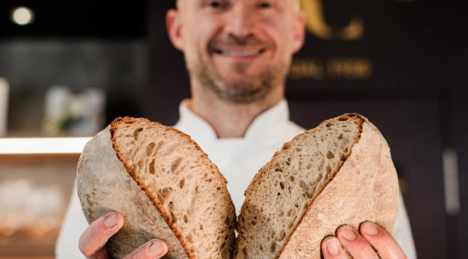 Cecchini vince “Il Forno delle Meraviglie. Panettieri in gara” Cecchini vince “Il Forno delle Meraviglie. Panettieri in gara”